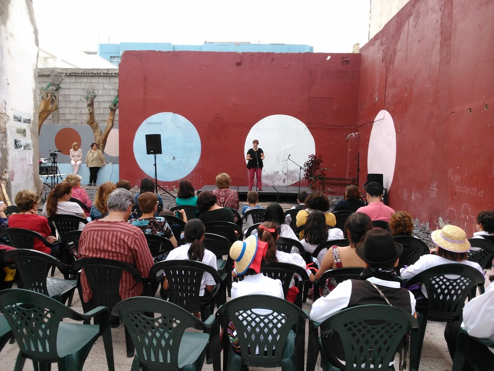 Centro Cívico Suárez Naranjo - Fotografía 2