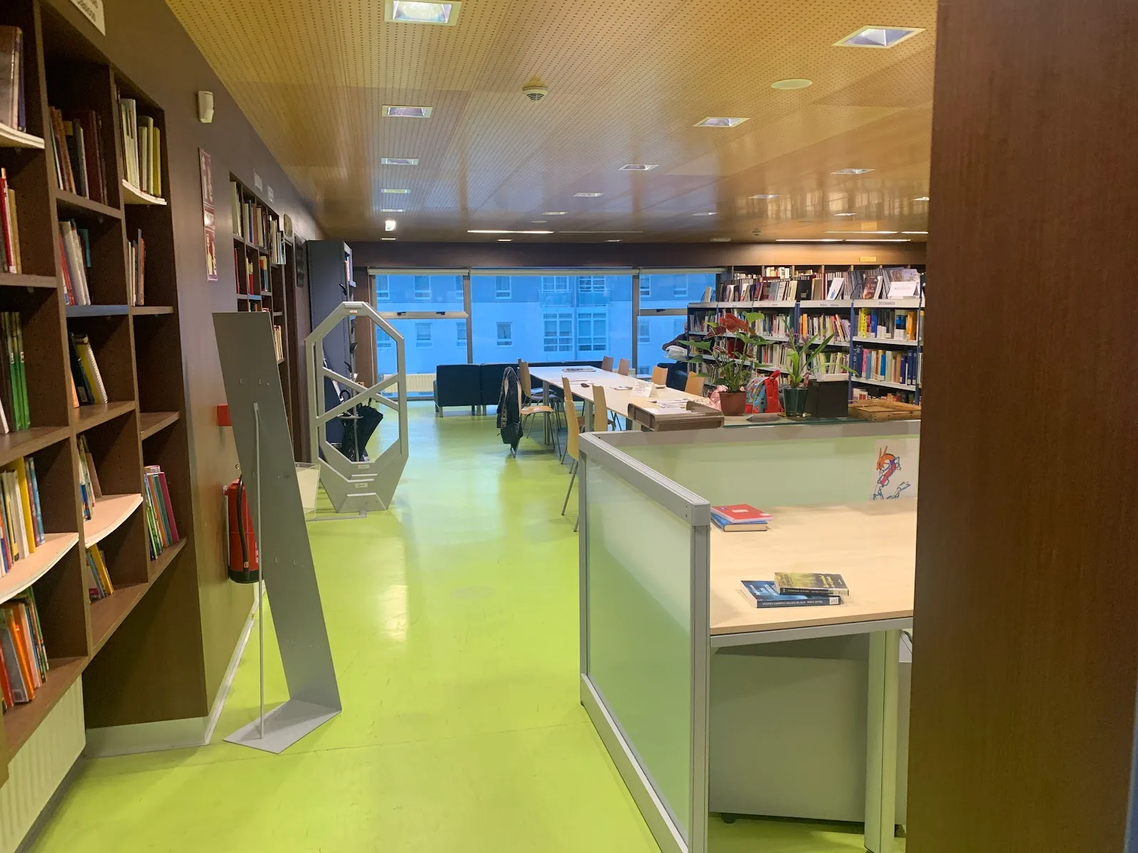 Centro Sociocultural de Fontiñas (Santiago de Compostela) - Fotografía 2