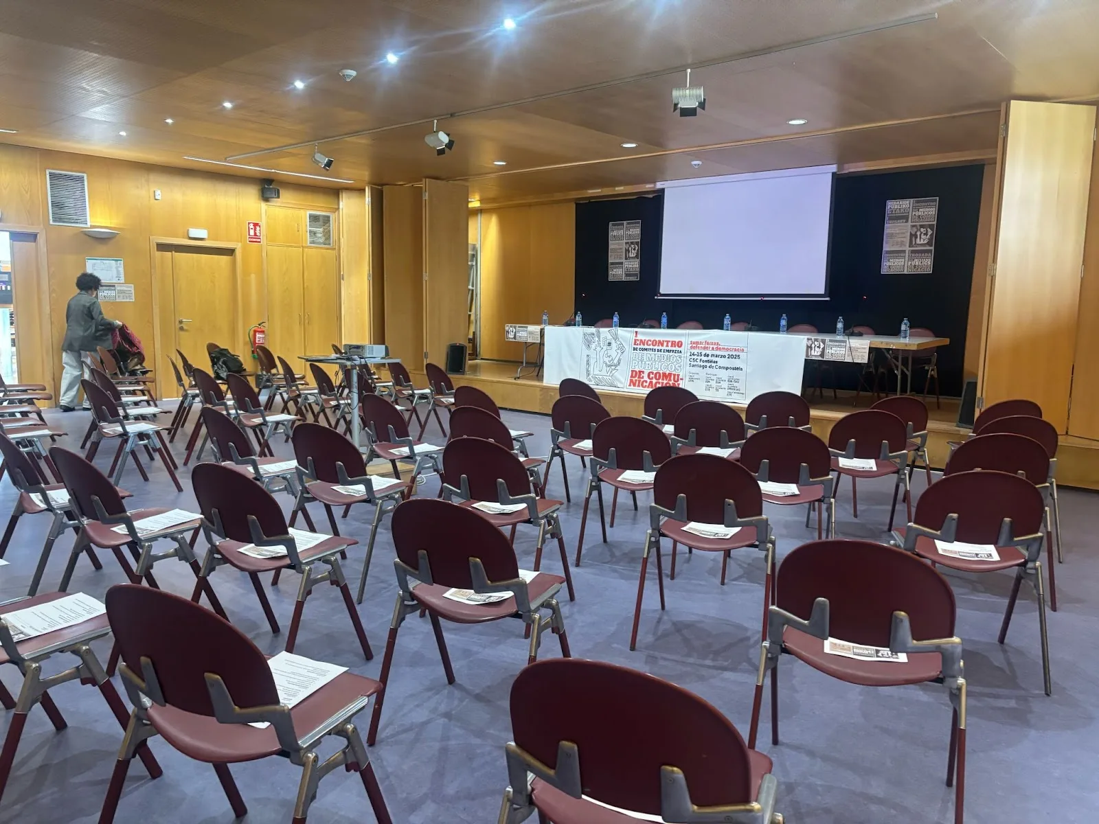 Centro Sociocultural de Fontiñas (Santiago de Compostela) - Fotografía 3