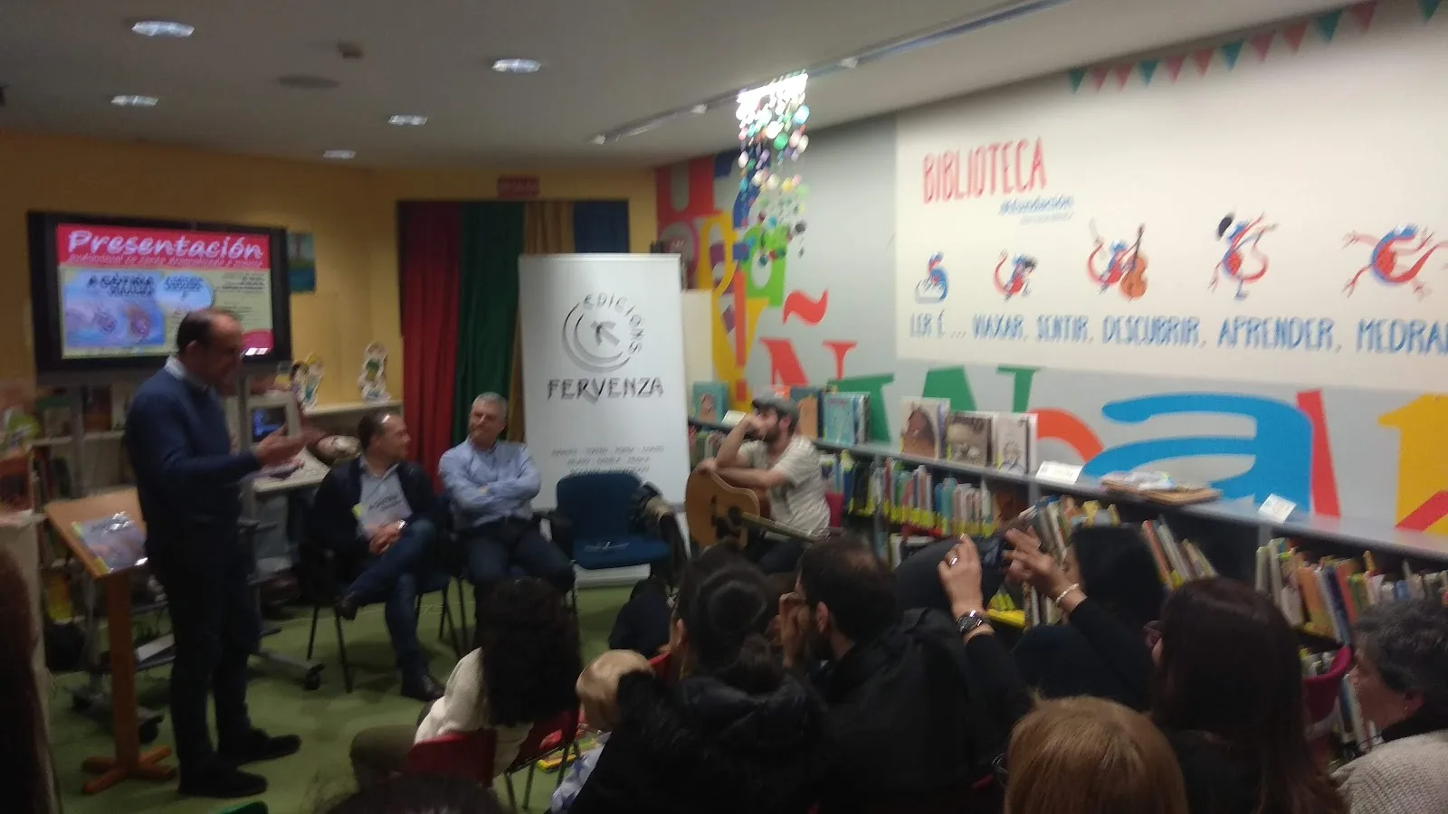 Centro Sociocultural e Xuvenil O Ensanche (Santiago de Compostela) - Fotografía 4
