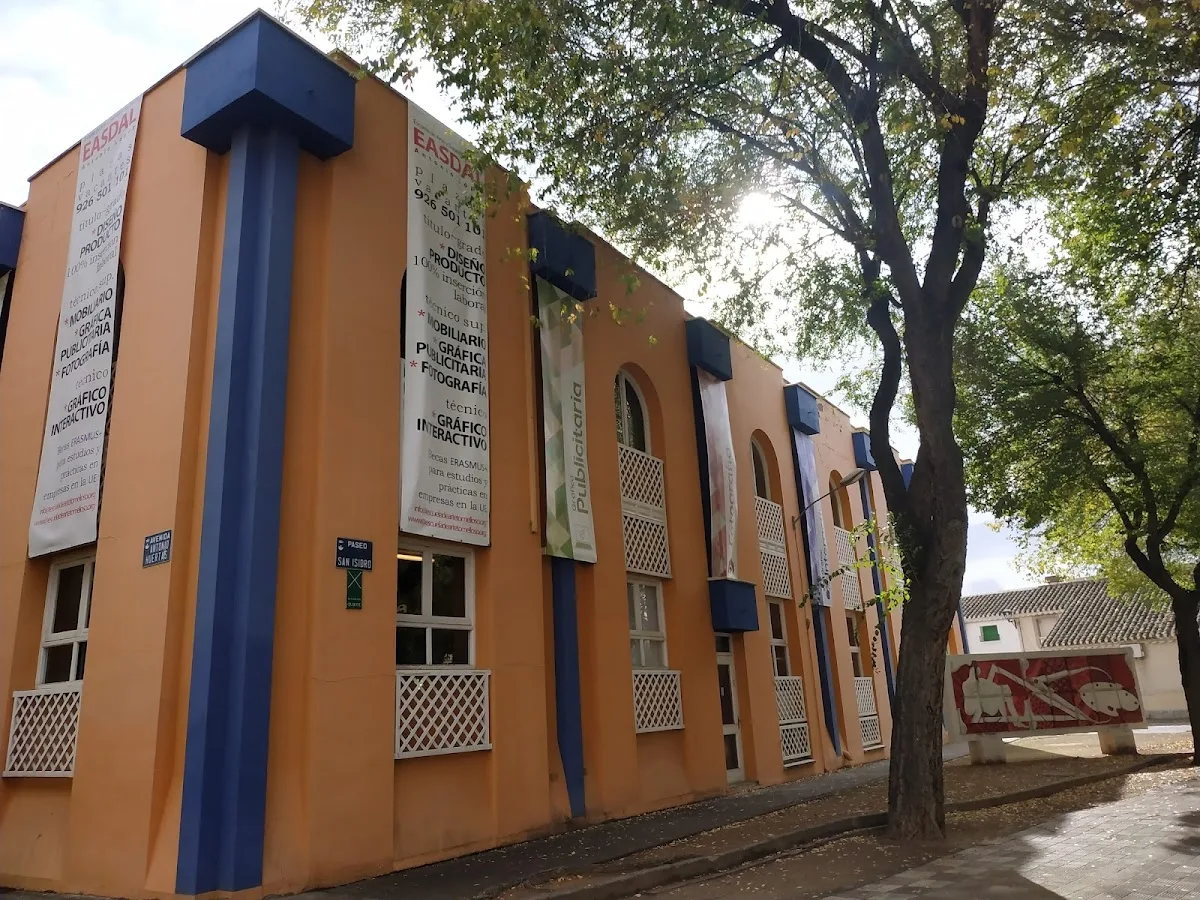 Escuela de Arte y Superior de Diseño Antonio López