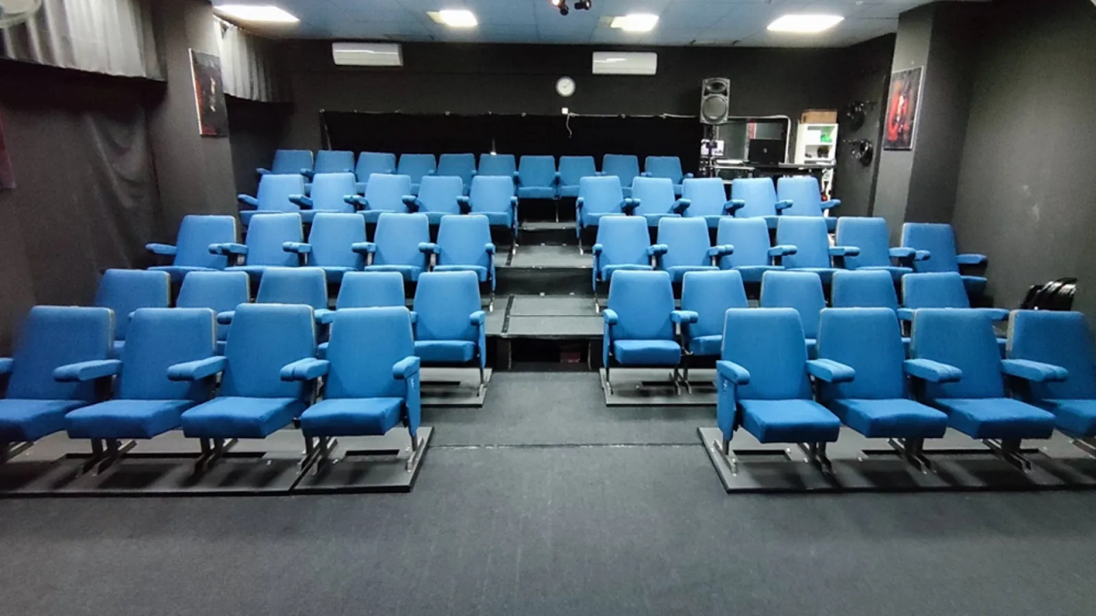Escuela de Teatro, Cine y Televisión TeaTres, Murcia. Niños y adultos. Extraescolares. - Fotografía 4