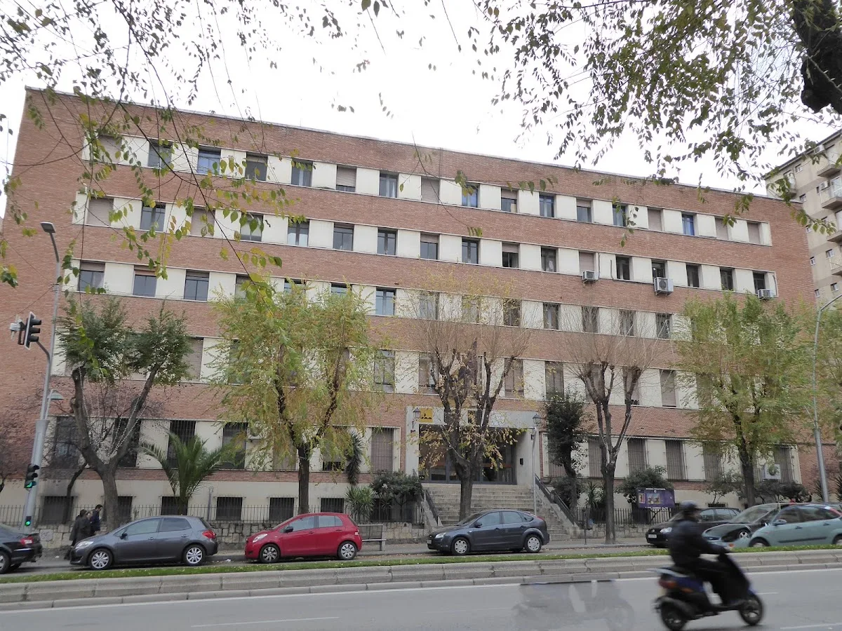 Escuela de Teatro Musical - Lorena Díaz
