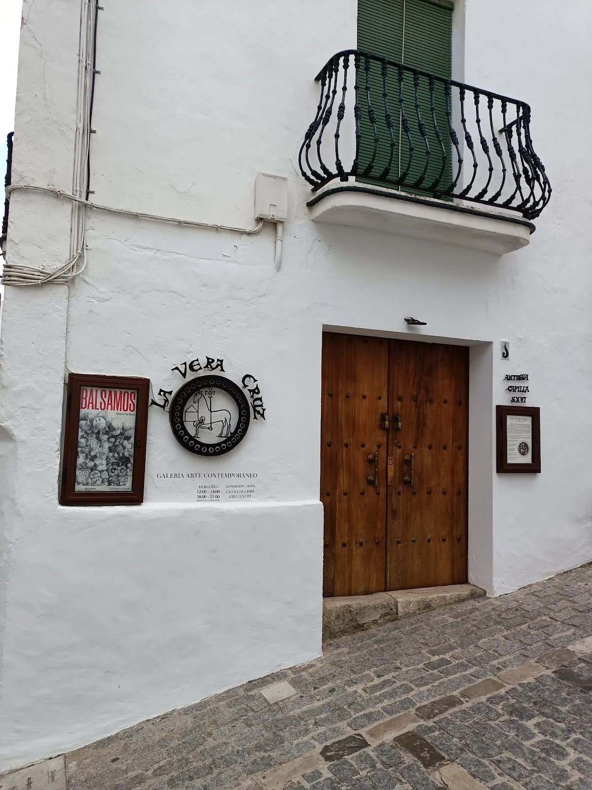 La Vera Cruz • Capilla del Siglo XVI & Galería de arte