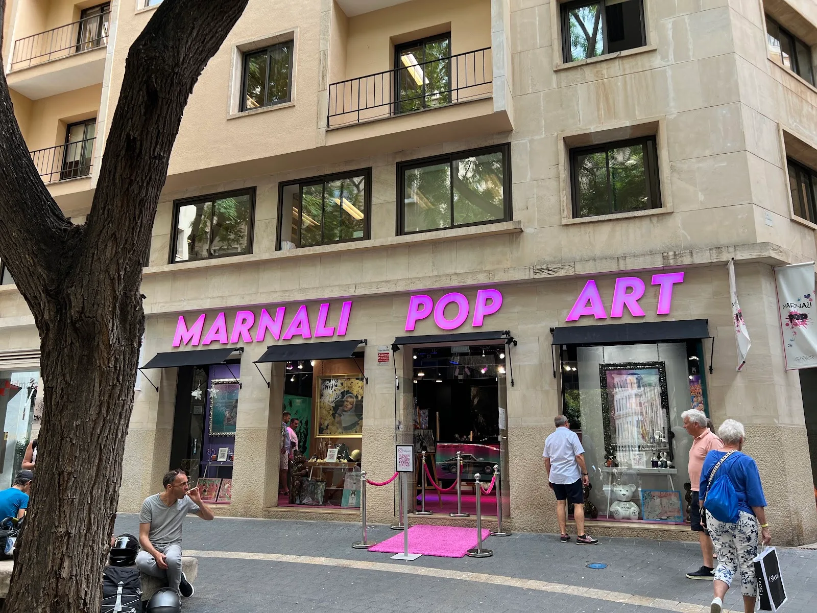 Marnali Fine Art Gallery - Fotografía 3