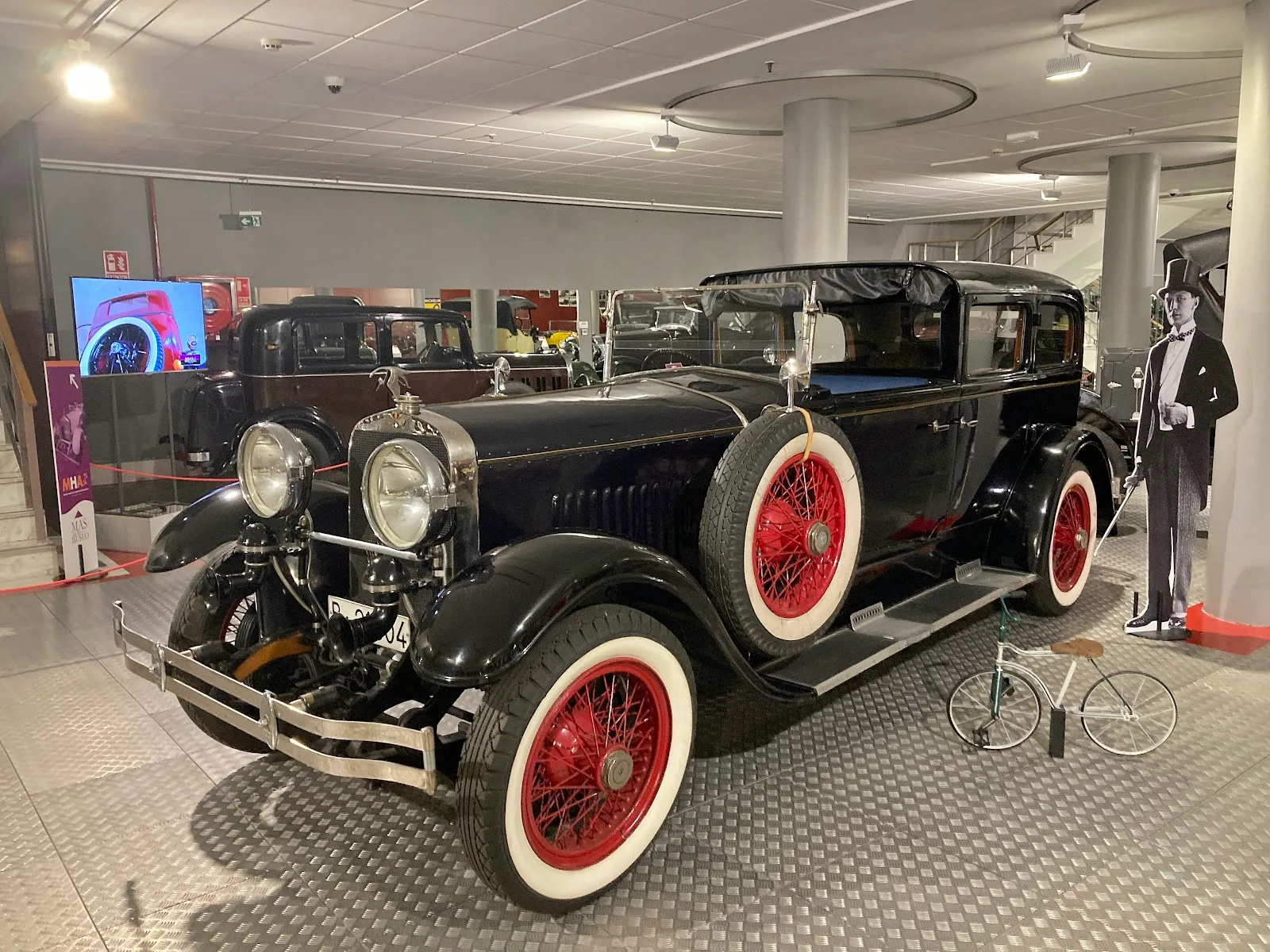 Museo de Historia de la Automoción de Salamanca - Fotografía 1