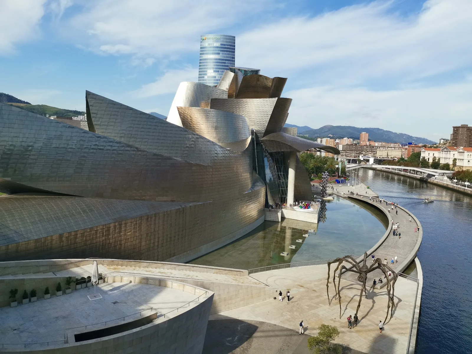 Museo Guggenheim Bilbao - Fotografía 1