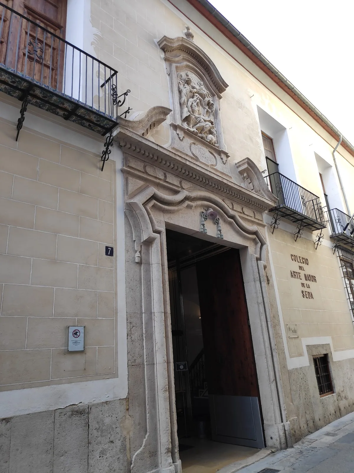 Museo y Colegio del Arte Mayor de la Seda - Fotografía 2