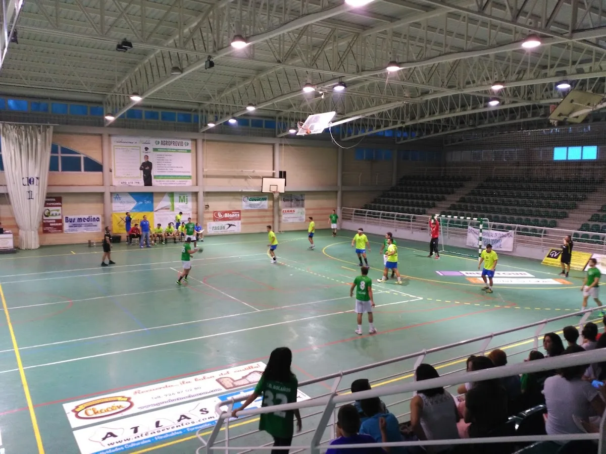 Pabellón Polideportivo Municipal “MACARENA AGUILAR” de Bolaños de Calatrava.