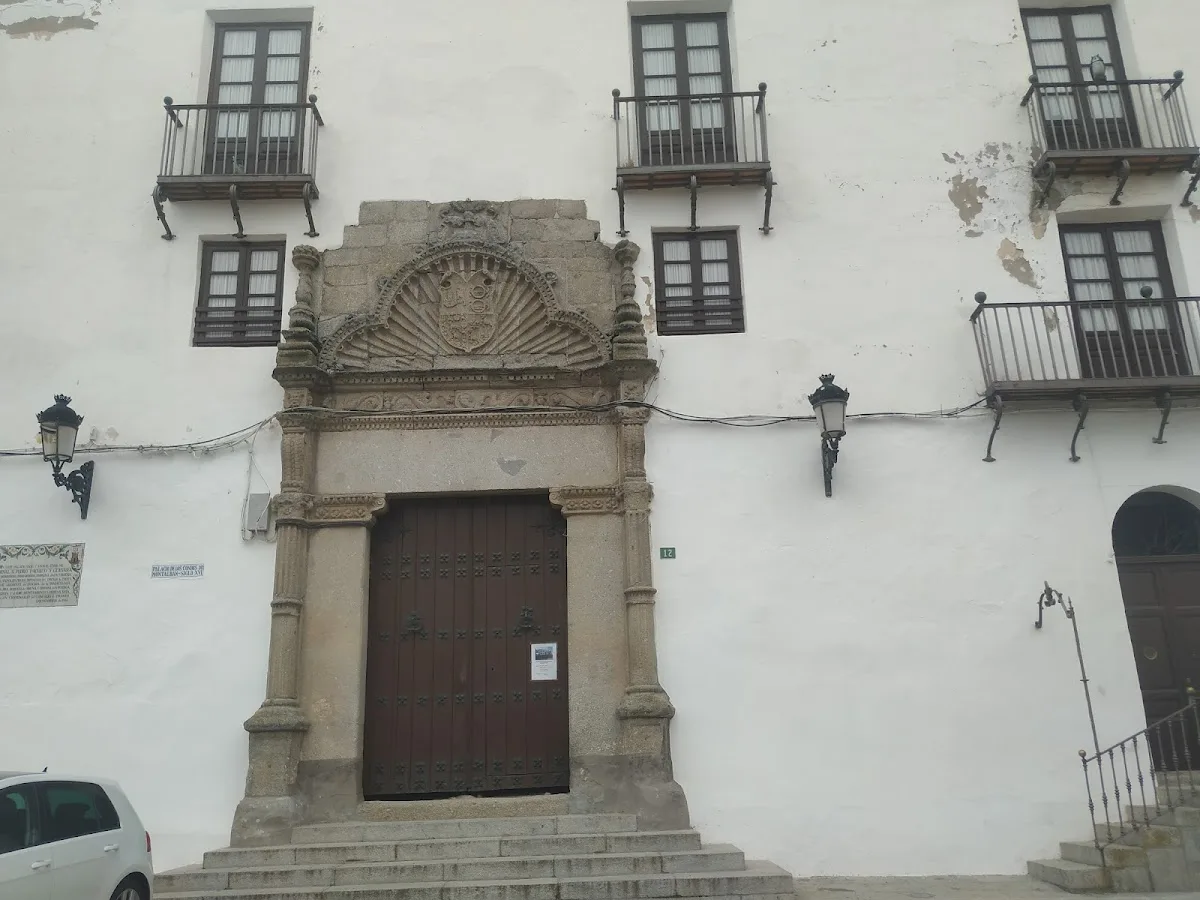 Palace of the Condes de Montalbán