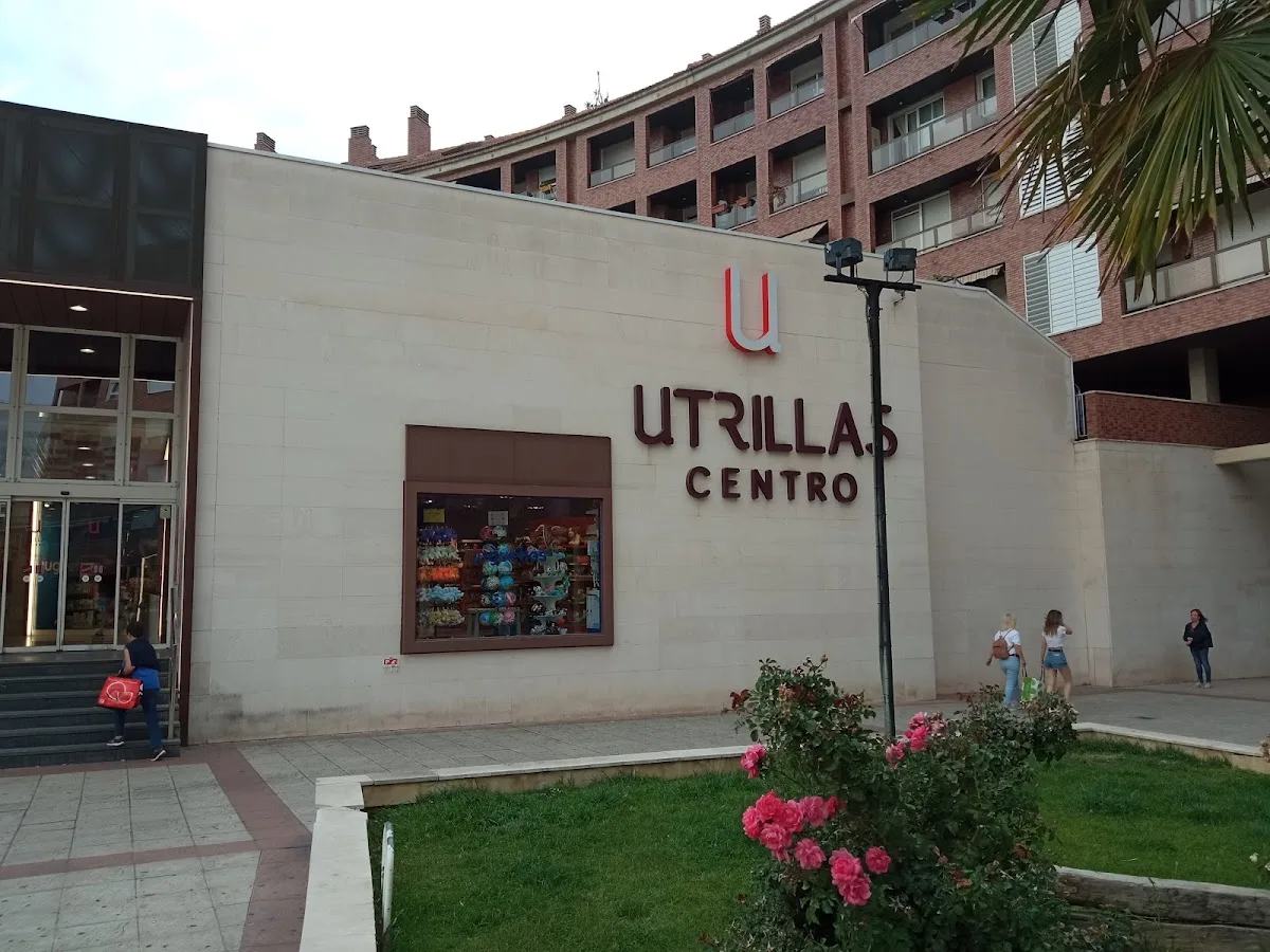 Utrillas Plaza Shopping Center